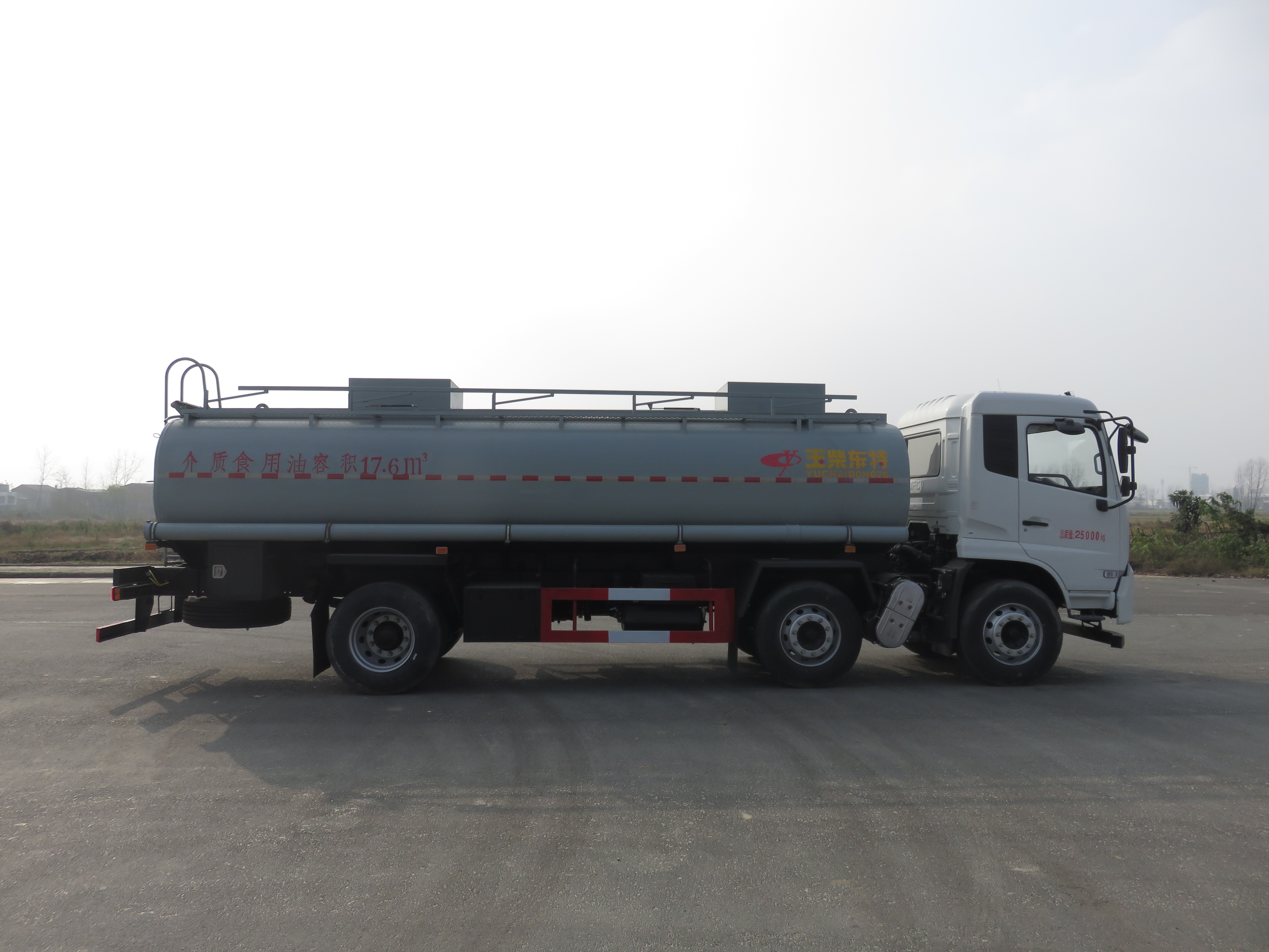 特運牌DTA5250GSYD6型食用油運輸車(chē)
